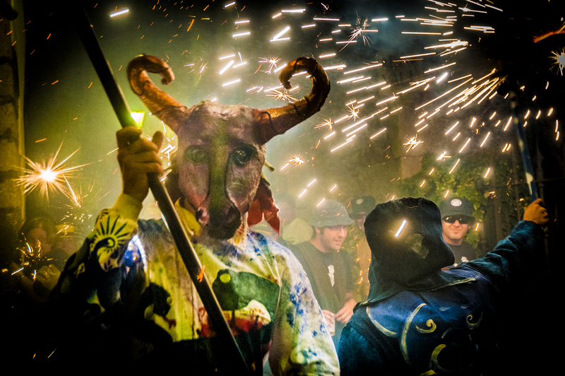 Nit de Foc de Calvià Calvià feiert 35 Jahre „Nit de Foc“: Ein Funkenmeer der Emotionen auf Mallorca